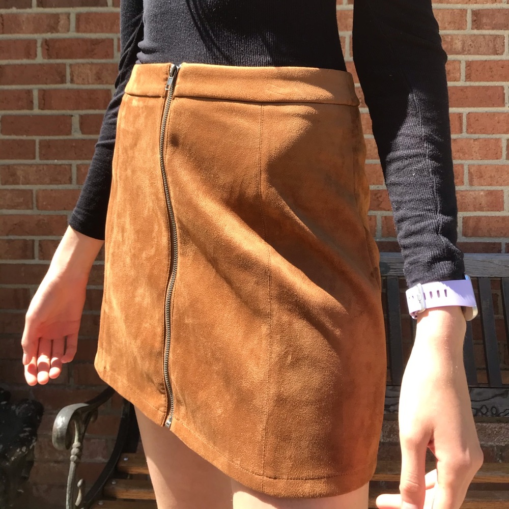 SUEDE MINI SKIRT